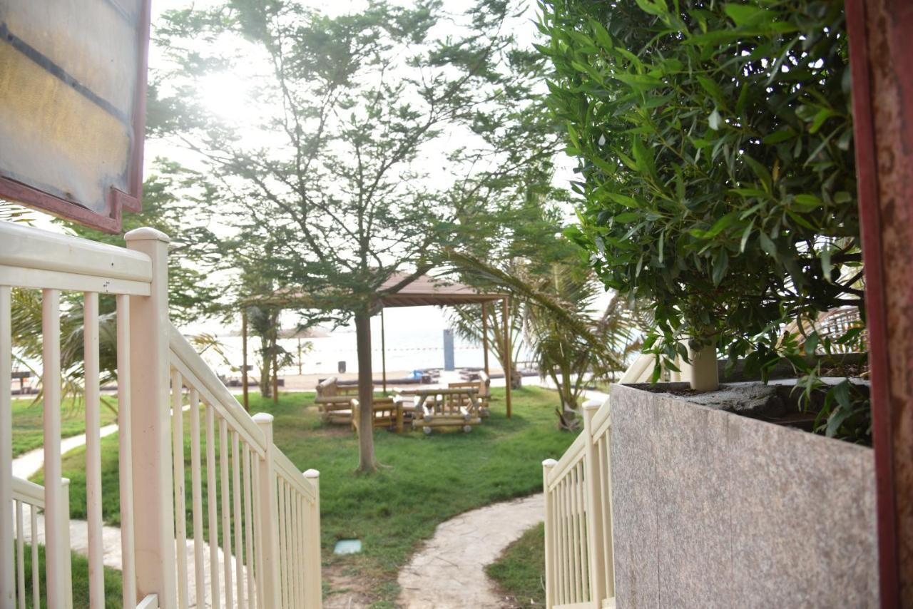 Hotel&Resort Golden Marina Yanbu Exterior foto
